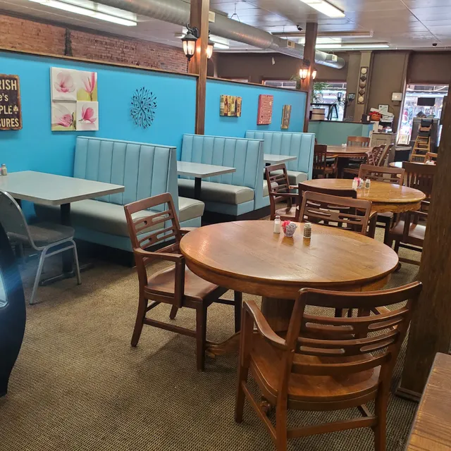 Miss Lily's - Grand Rapids, OH