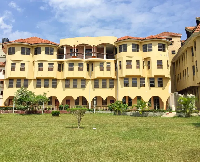 Rwizi Arch Hotel | Mbarara