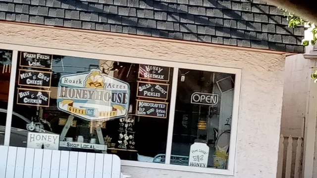 Roark Acres Honey, Bees & more