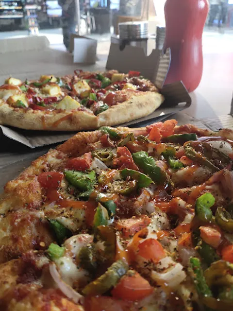 Domino's Pizza | Rukanpura, Patna