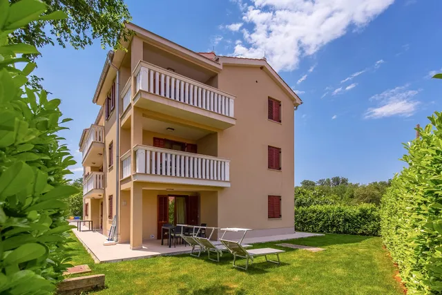 Apartments Vila Mike