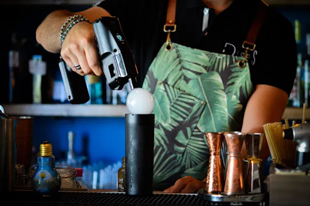 Drops cocktails&tapas