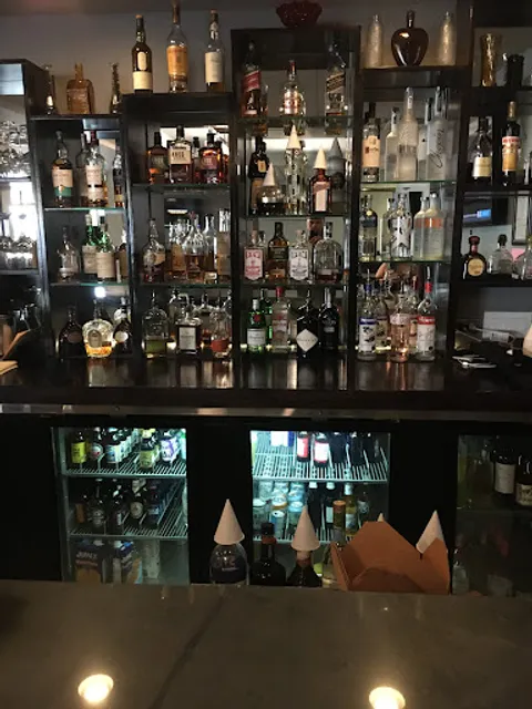 Trezeros Kitchen + Tap