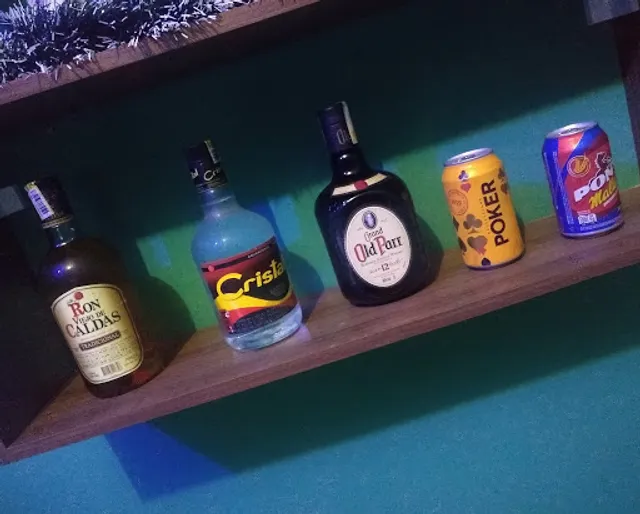 Mi Pais Bar & Restaurante