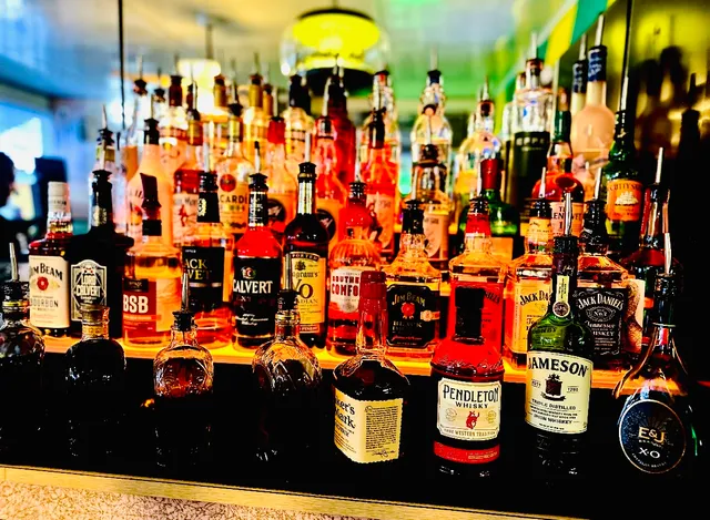 Rosie’s Pizzeria and Sports Bar