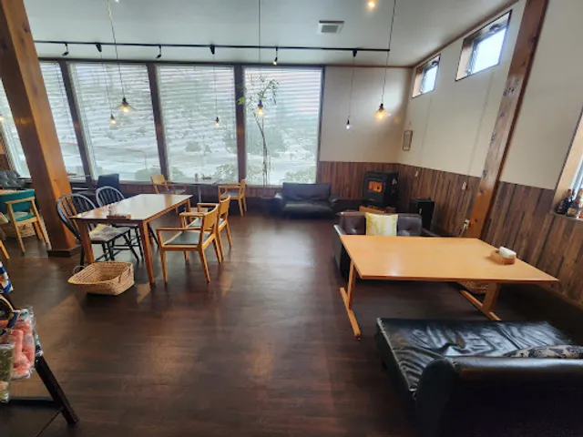 洋食堂 ＥＶＯＲＩＥ