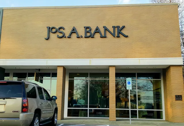 Jos A. Bank