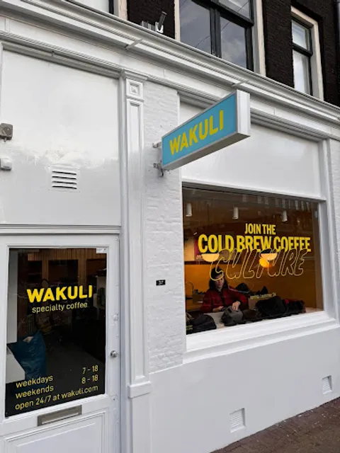 Wakuli specialty coffee bar