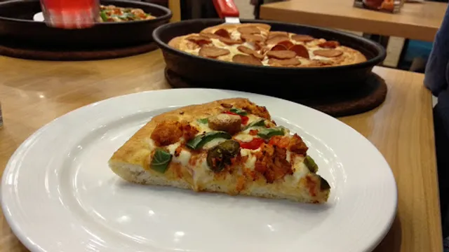 Pizza Hut | City Centre Mall, Kamrup