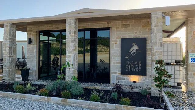 Dove Ridge Winery