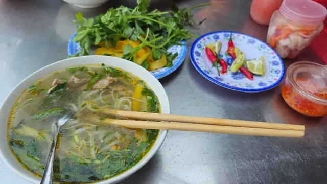 Tiến Kô Kô - quan an binh dan (pho bo)