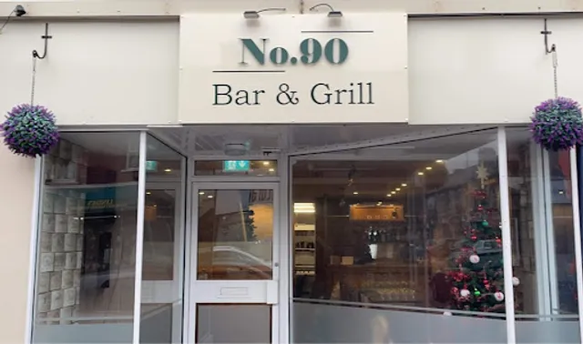 No.90 Bar & Grill