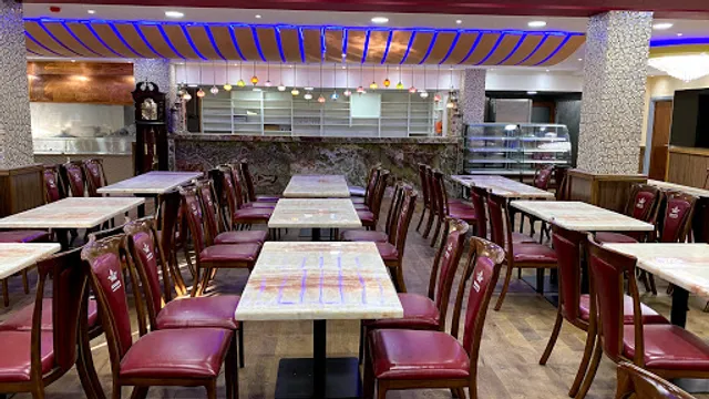 Khan's Restaurant & Grill (Southampton)