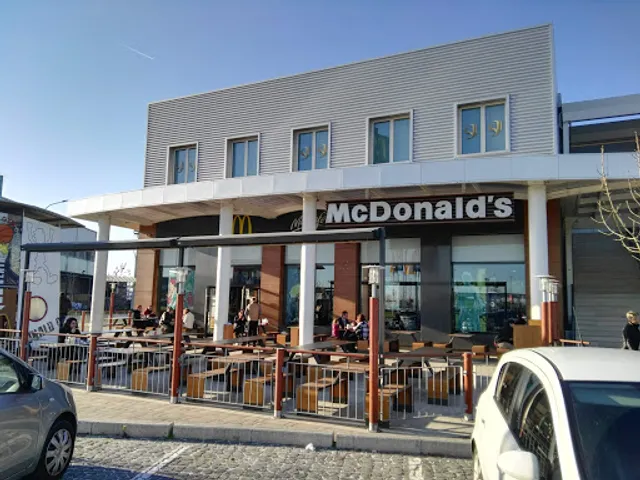 McDonald's Pisa Darsena