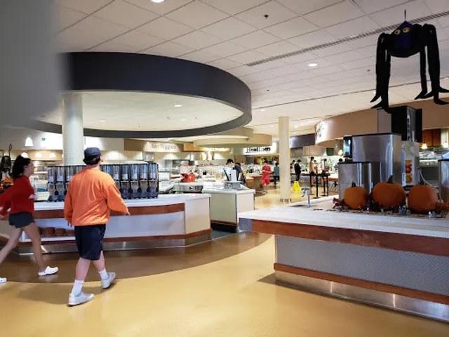 Village Summit Dining Commons