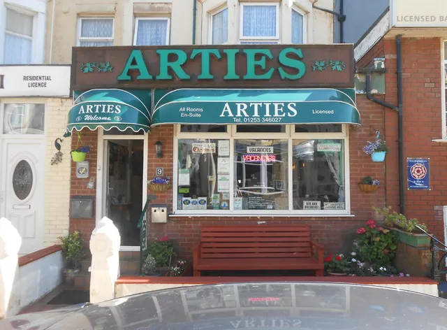 Arties Hotel