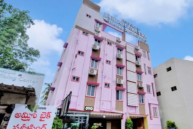 OYO Hotel Amaravati Grand