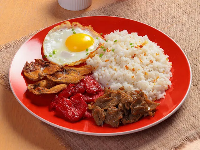 Tapa King AVIRE Tower