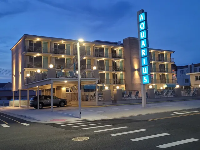 Aquarius Oceanfront Inn