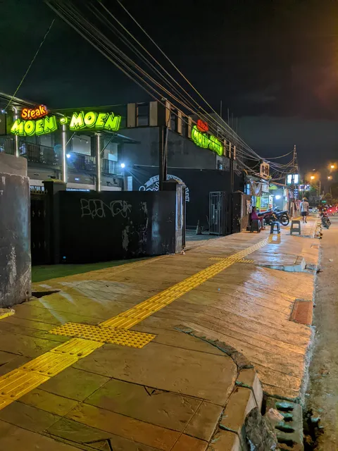 Steak Moen-Moen - Jl. Kartini - Depok