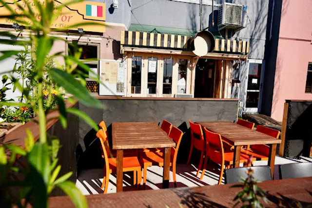 Salva D'or Italian Restaurant & Pizzeria