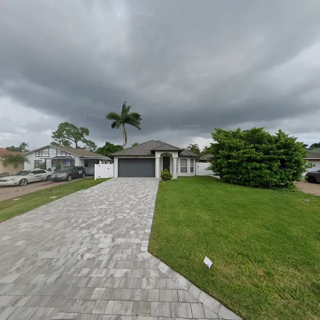 Vanderbilt Aqua Vista Villa