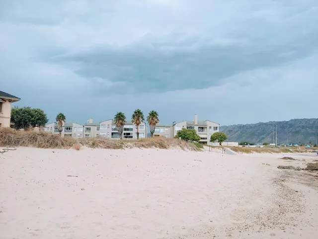 Greenways Golf Beach, Sea View