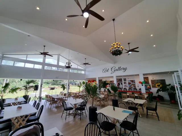 Hidden Charm Cafe & Restaurant