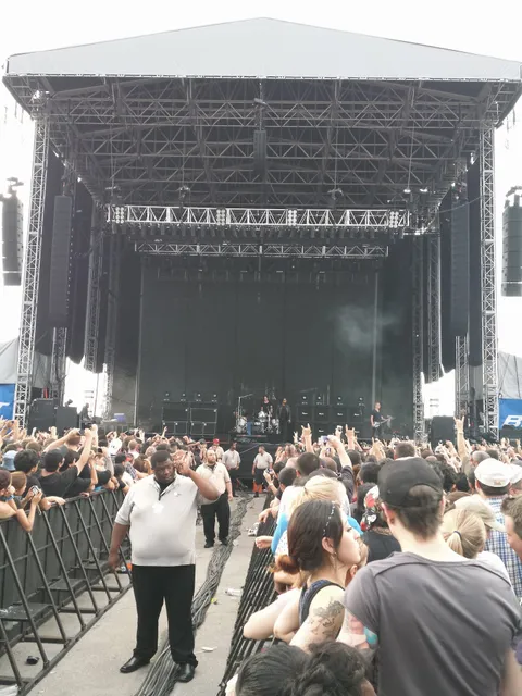 Frost Bank Center Dr. & E. Houston