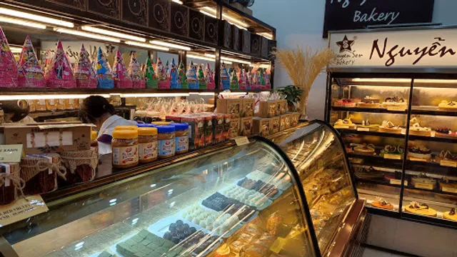 Nguyễn Sơn Bakery