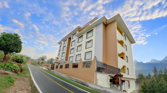 Banari Regency By Summit