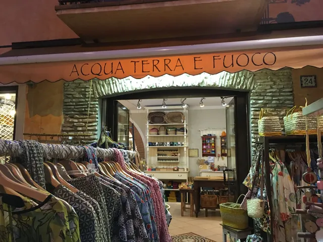 Acqua Terra e Fuoco Lazise