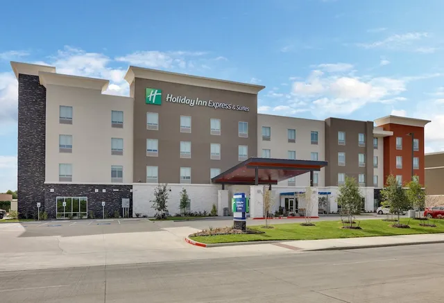 Holiday Inn Express & Suites Plano - The Colony, an IHG Hotel