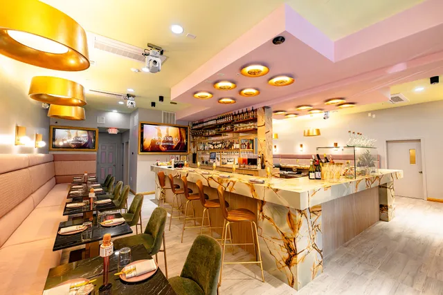 Señoritas Bar De Ellas