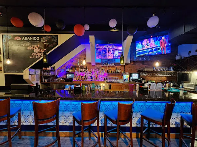 Abanico Tapas Bar, Restaurant & Music