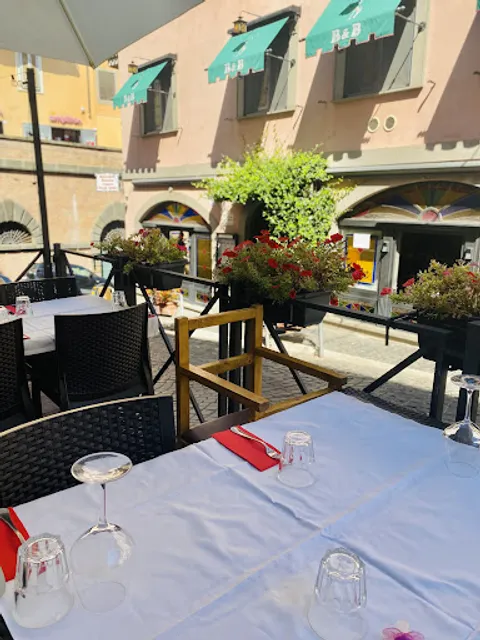 Gente di Notte - B&B, Affittacamere e Ristorante