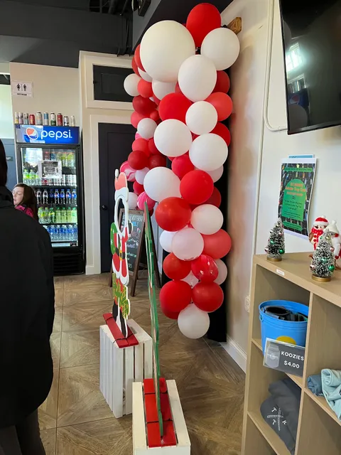 The Reel Harbor Theater LLC