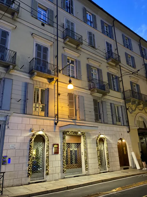 Loger Confort Residence & Apartments (Torino Centro - Appartamenti - Hotel)