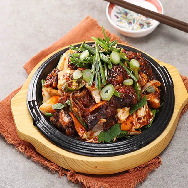 Ohmani Bap in Global grocery shop