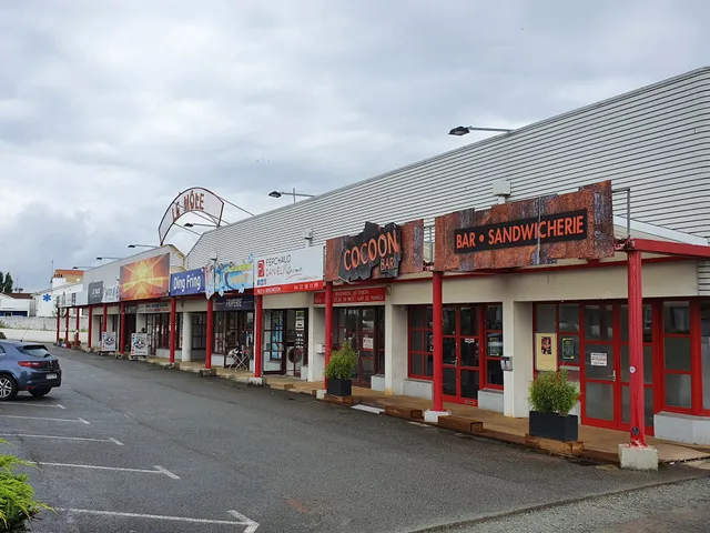 Centre Commercial Le Mole