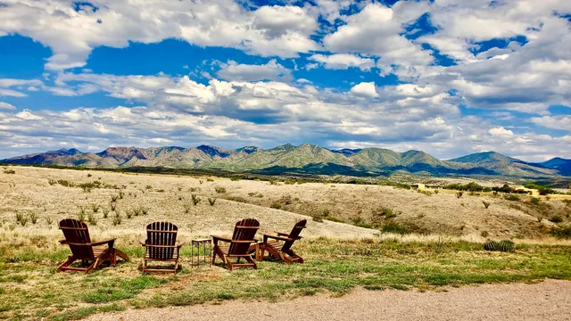 BirdSong Desert Retreat
