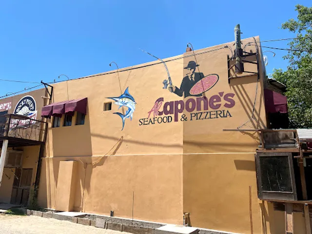 Al Capone's Seafood and Pizzeria