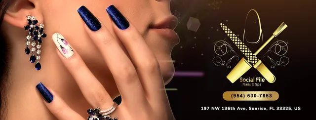 Social File Nails and Spa