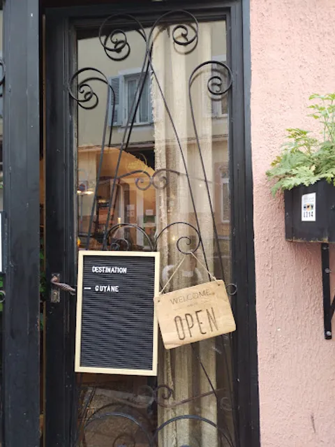 L' Ailleurs Café restaurant