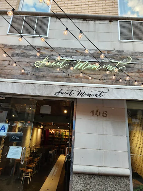 Sweet Moment