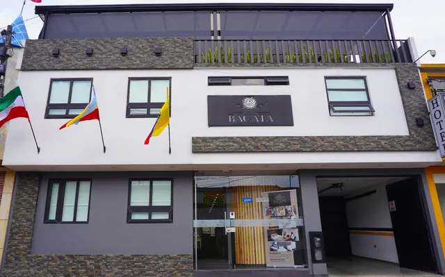HOTEL BACATA PLAZA