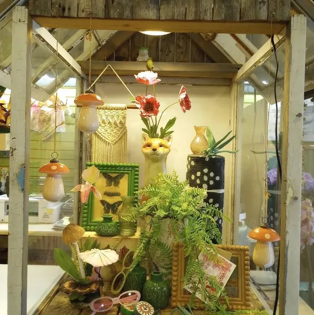 Taylor's Florist And Gifts