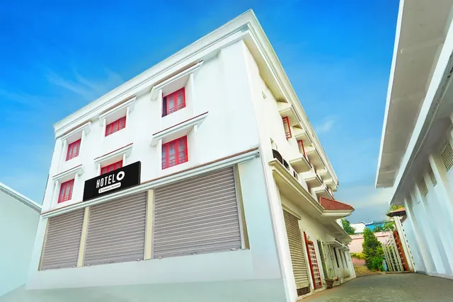 Hotel O SRM Road Kochi