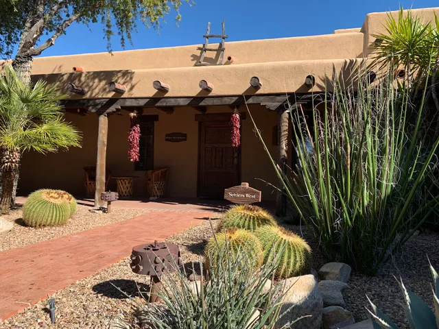 Settlers West Galleries