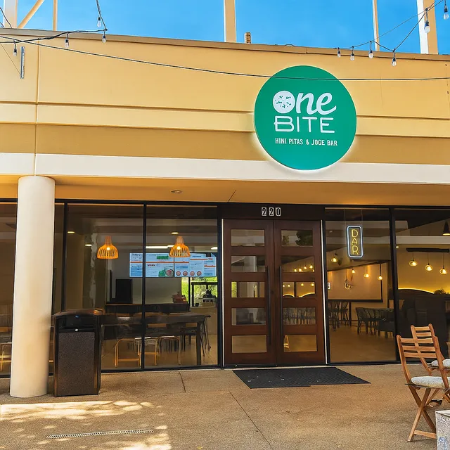 One Bite – Mediterranean Food and Smoothie Bar